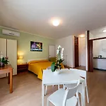 Holiday Appartamenti Apartahotel