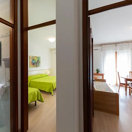 Apart Otel Holiday Appartamenti 4*