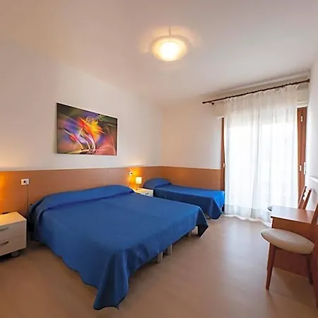 Holiday Appartamenti 4* Grado